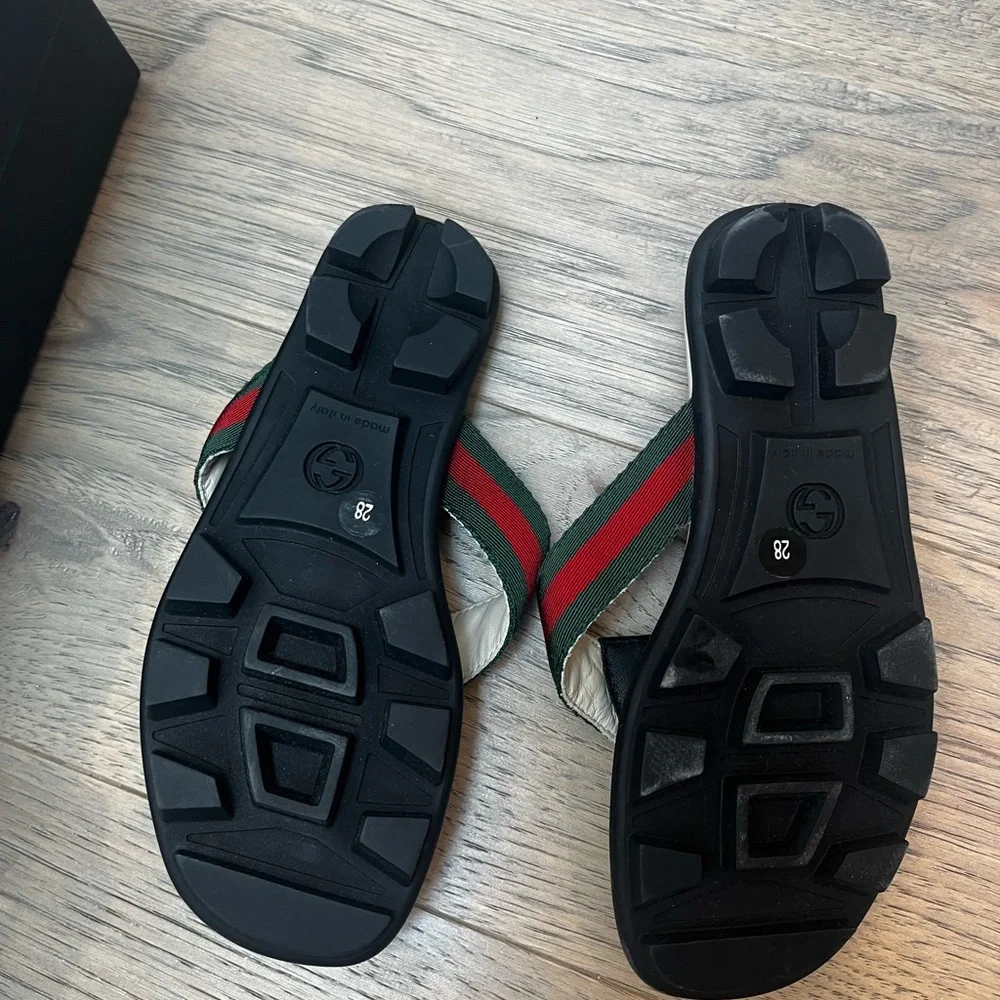 New in box kids Gucci flip flips